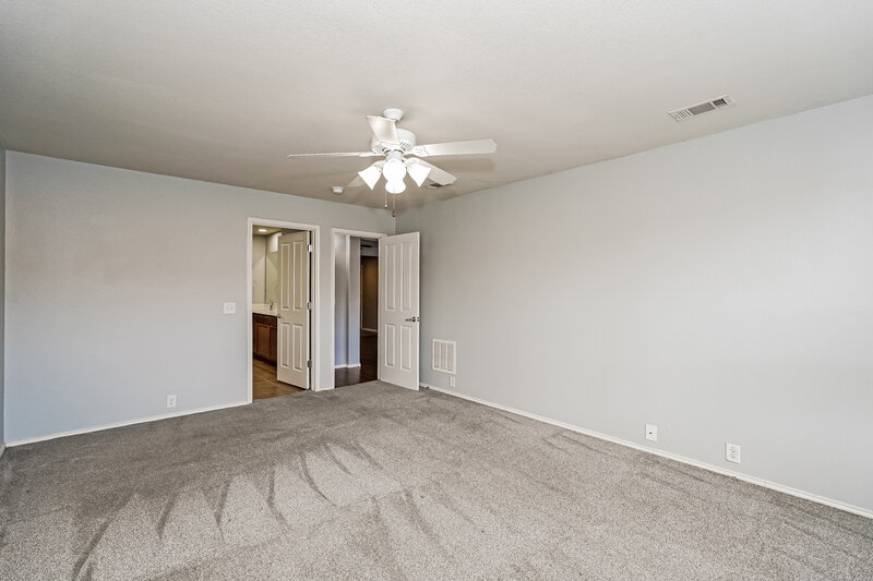 2,120/Mo, 4509 Sheldon Trl Fort Worth, TX 76244 Main Bedroom View 2