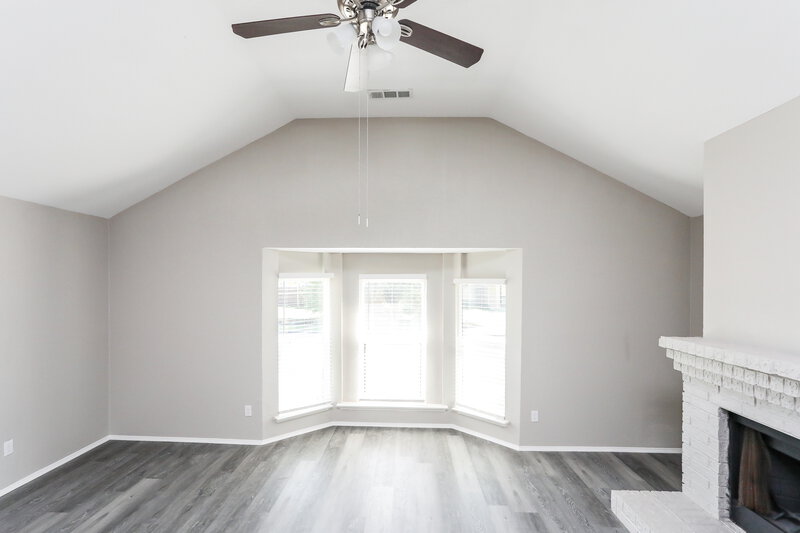 2,095/Mo, 1329 Planters Rd Mesquite, TX 75149 Living Room View