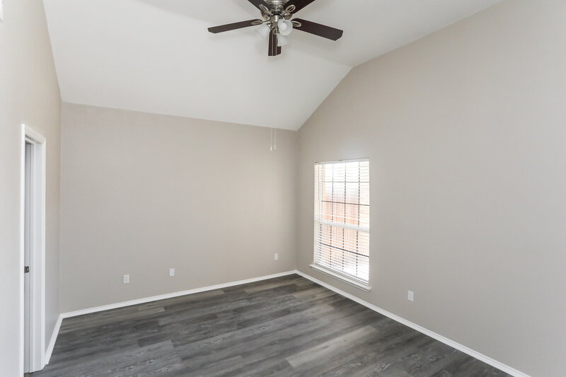2,095/Mo, 1329 Planters Rd Mesquite, TX 75149 Main Bedroom View