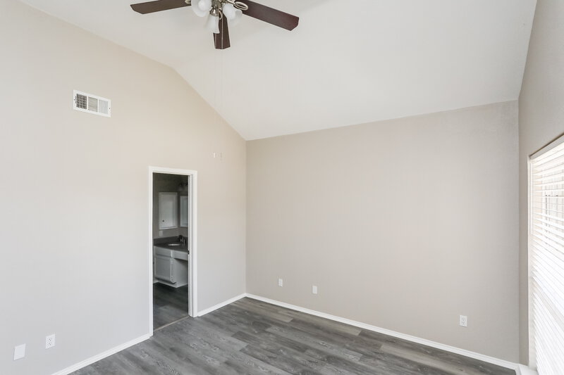 2,095/Mo, 1329 Planters Rd Mesquite, TX 75149 Main Bedroom View 2
