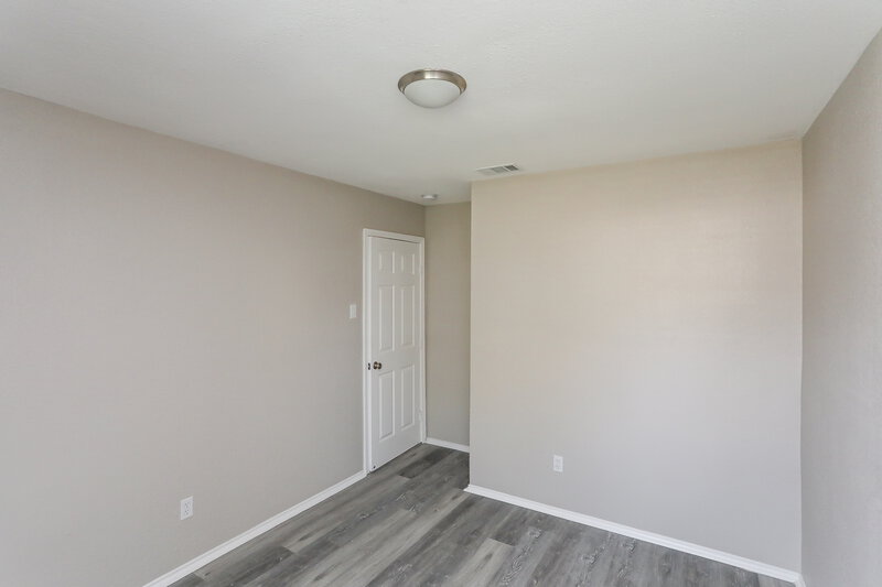 2,095/Mo, 1329 Planters Rd Mesquite, TX 75149 Bedroom View 2