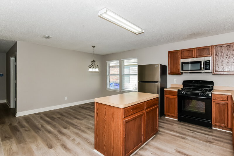 1,725/Mo, 1034 Hampton Dr Forney, TX 75126 Kitchen View 2