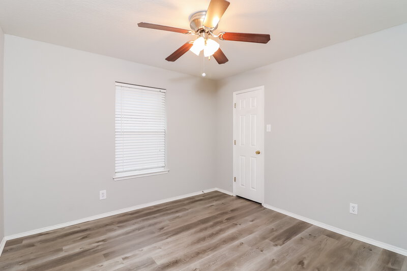 2,195/Mo, 950 Winepress Rd Burleson, TX 76028 Bedroom View