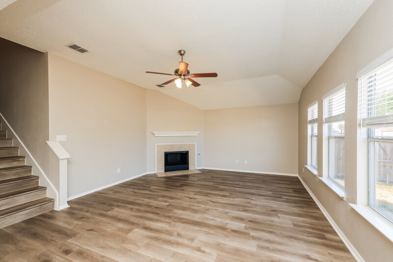 2,135/Mo, 1203 Hampton Dr Forney, TX 75126 Living Room View