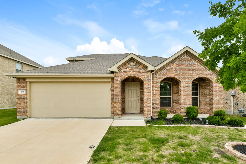 2,520/Mo, 818 Silverbell St Princeton, TX 75407 External View