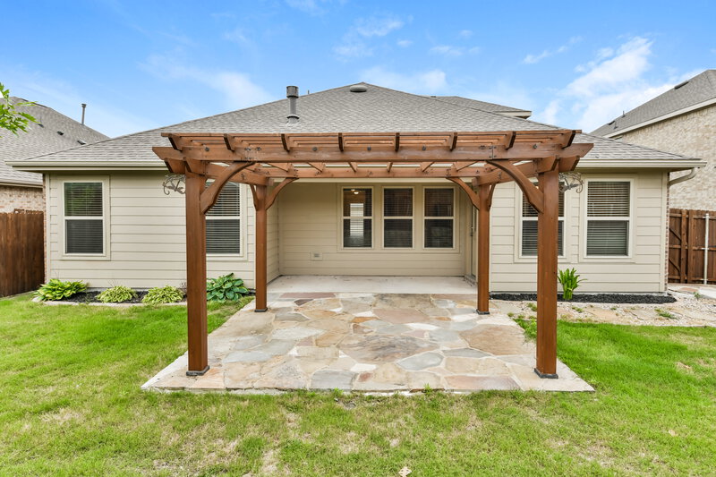 2,520/Mo, 818 Silverbell St Princeton, TX 75407 Rear View