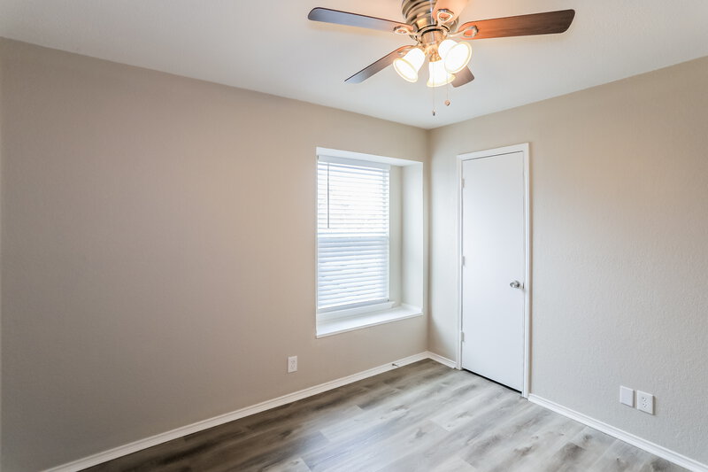 2,250/Mo, 5320 Rowcrop Dr Arlington, TX 76017 Bedroom View 2