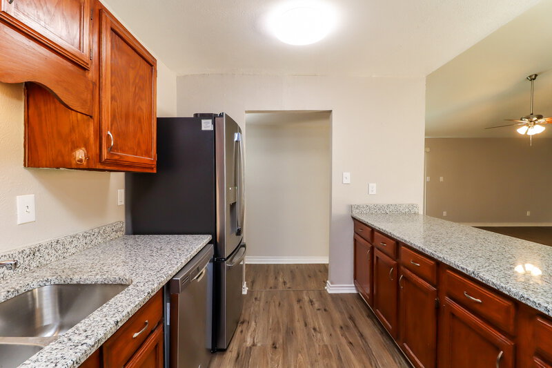 2,155/Mo, 3601 Landers Ln Arlington, TX 76014 Kitchen View