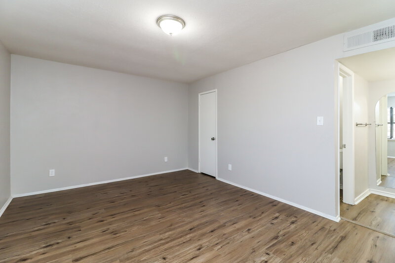 2,155/Mo, 3601 Landers Ln Arlington, TX 76014 Main Bedroom View