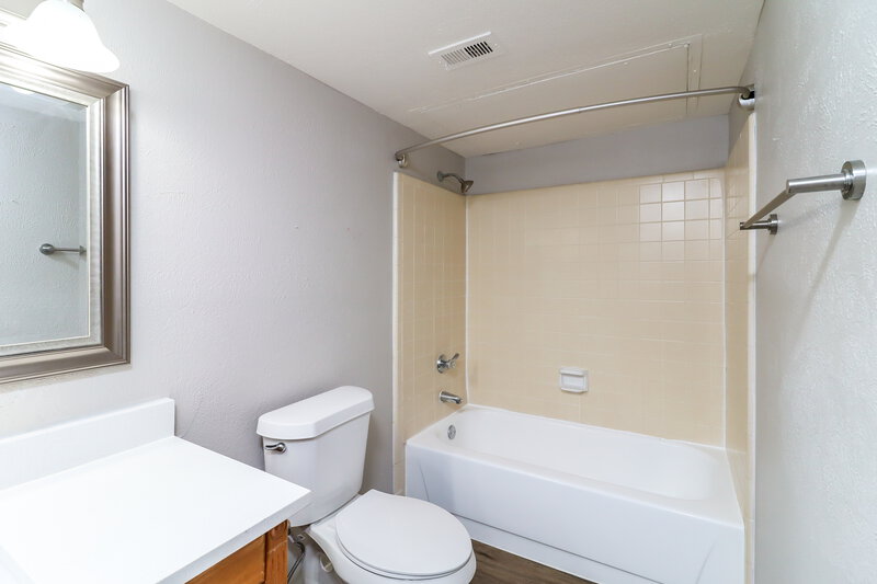 2,155/Mo, 3601 Landers Ln Arlington, TX 76014 Bathroom View