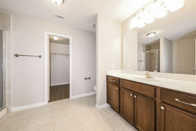 3,100/Mo, 4395 Elderberry St Forney, TX 75126 Main Bathroom View