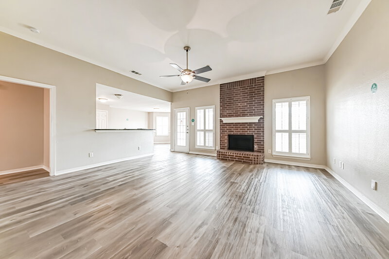 2,455/Mo, 105 Marquette St Forney, TX 75126 Living Room View
