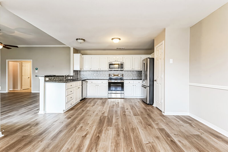 2,455/Mo, 105 Marquette St Forney, TX 75126 Kitchen View