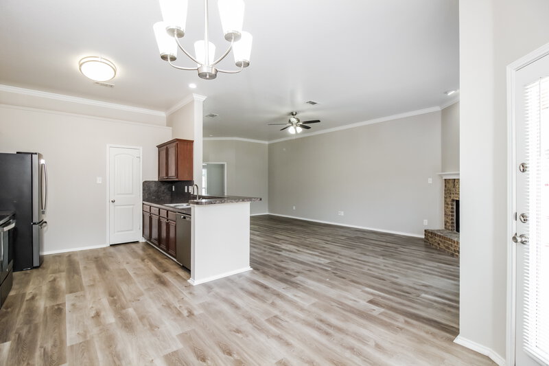 2,050/Mo, 2952 Stockton St Denton, TX 76209 Dining Room View 2