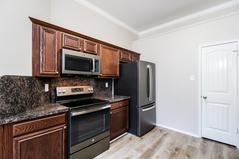 2,050/Mo, 2952 Stockton St Denton, TX 76209 Kitchen View 2