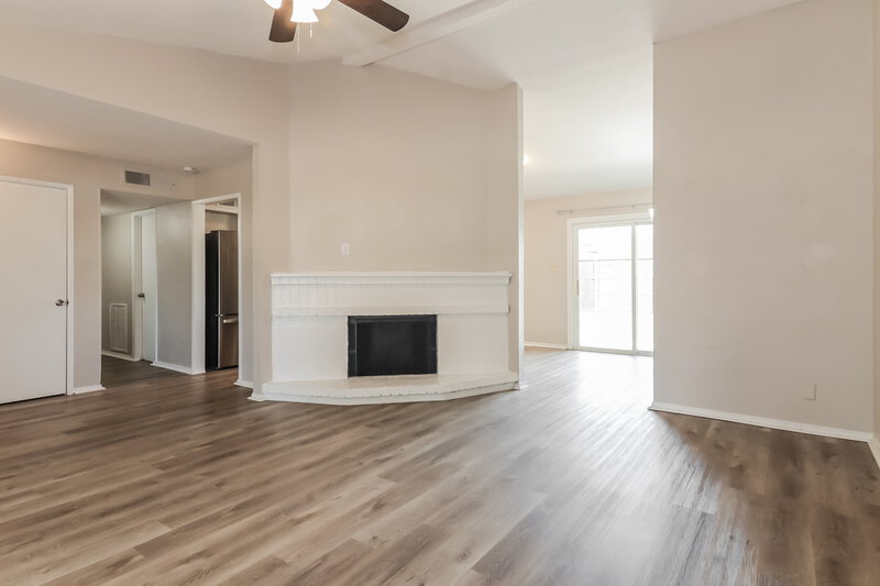 1,935/Mo, 1313 Timberview Dr Allen, TX 75002 Living Room View 2