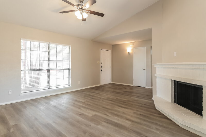 1,935/Mo, 1313 Timberview Dr Allen, TX 75002 Living Room View 3