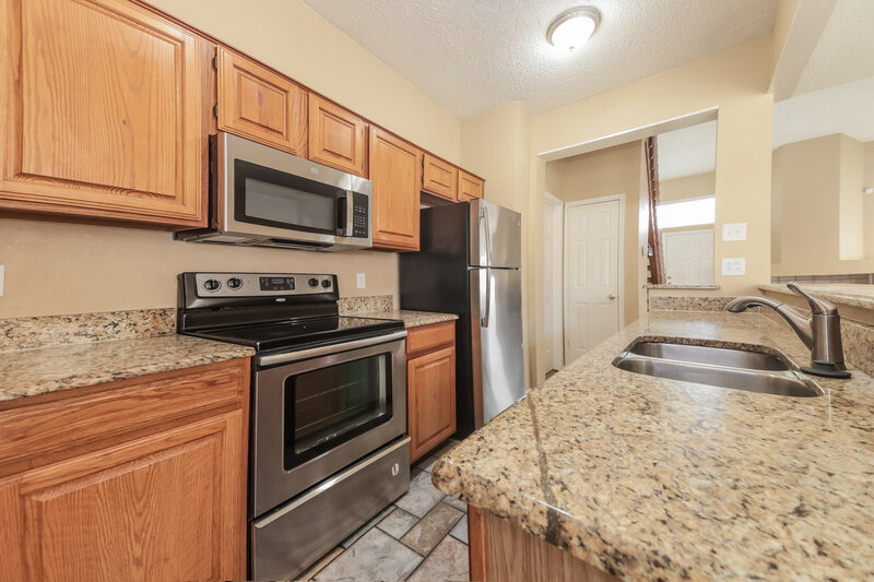 2,325/Mo, 1214 Lone Wolf Trail Carrollton, TX 75007 Kitchen View