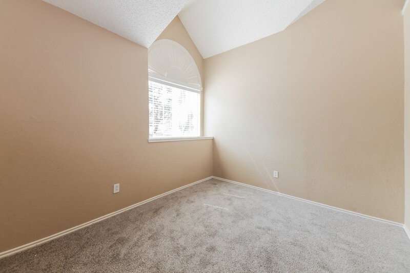 2,325/Mo, 1214 Lone Wolf Trail Carrollton, TX 75007 Bedroom View