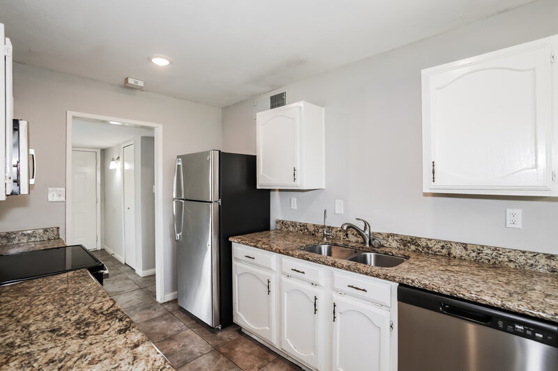 2,285/Mo, 2109 Kings Rd Carrollton, TX 75007 Kitchen View