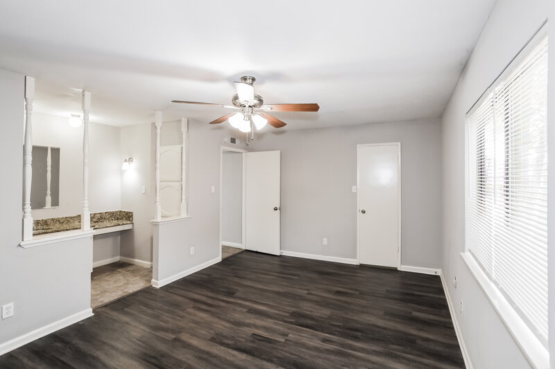 2,285/Mo, 2109 Kings Rd Carrollton, TX 75007 Main Bedroom View 2