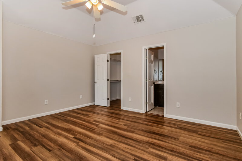 1,840/Mo, 543 Lakeside Dr Rockwall, TX 75032 Main Bedroom View 2