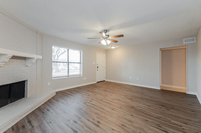 2,435/Mo, 1929 Palo Duro Dr Garland, TX 75040 Living Room View 2