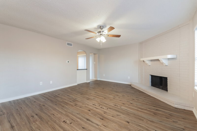 2,435/Mo, 1929 Palo Duro Dr Garland, TX 75040 Living Room View 3
