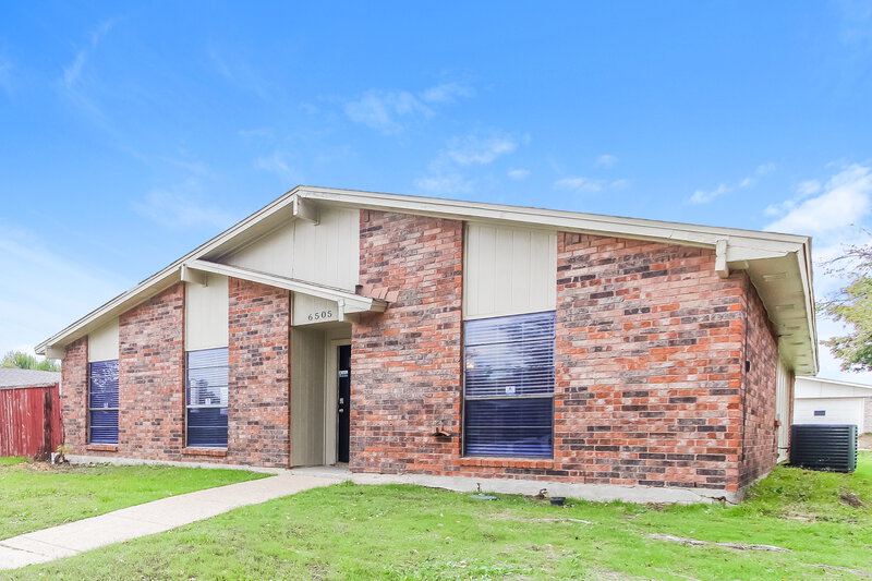 1,765/Mo, 6505 Alta Oaks Dr Garland, TX 75043 Front View