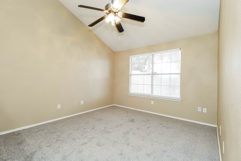 2,165/Mo, 5112 Wedgewood Dr Garland, TX 75043 Main Bedroom View 2