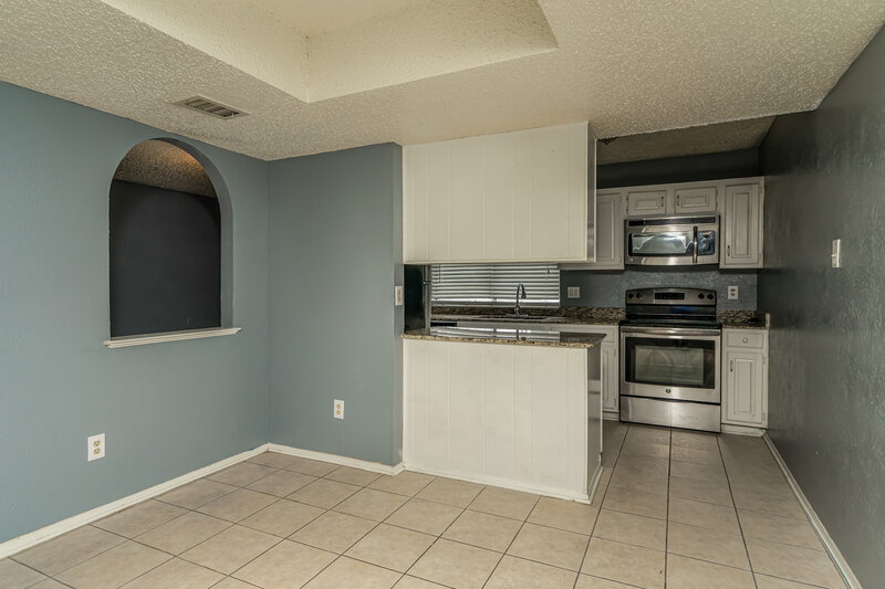 2,230/Mo, 2505 Crown Circle Garland, TX 75044 Dining Room View