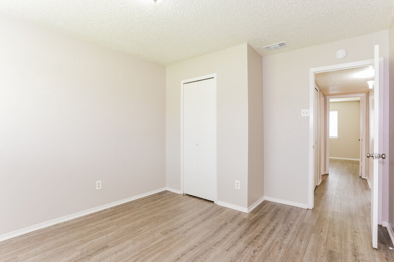 2,065/Mo, 2505 Crown Circle Garland, TX 75044 Bedroom View