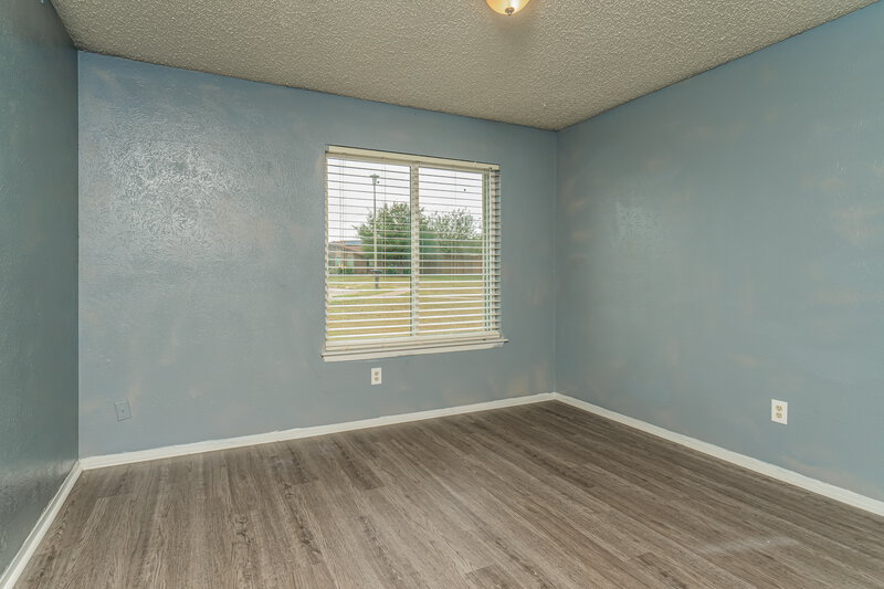 2,230/Mo, 2505 Crown Circle Garland, TX 75044 Bedroom View 2