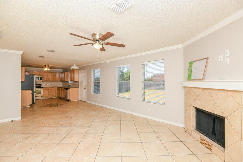 2,910/Mo, 3115 Teodoro Dr Grand Prairie, TX 75052 Living Room View