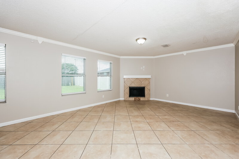 2,935/Mo, 3115 Teodoro Dr Grand Prairie, TX 75052 Living Room View