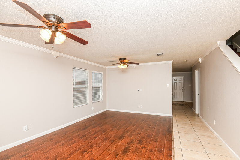 2,910/Mo, 3115 Teodoro Dr Grand Prairie, TX 75052 Family Room View