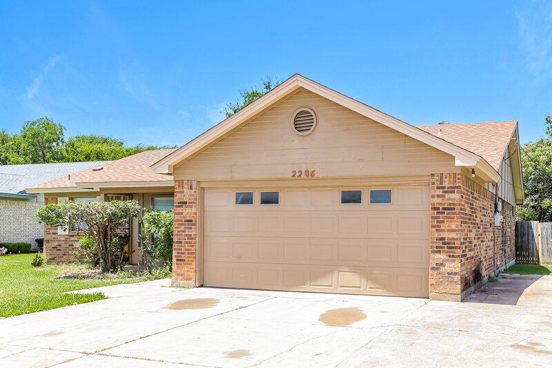 2,260/Mo, 2206 Brim Ct Grand Prairie, TX 75052 Front View