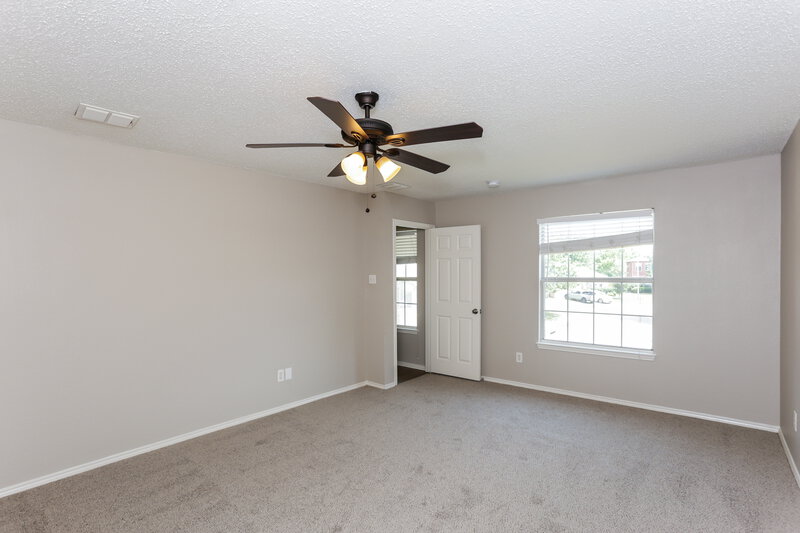 3,000/Mo, 4941 Winding Trail Grand Prairie, TX 75052 Main Bedroom View