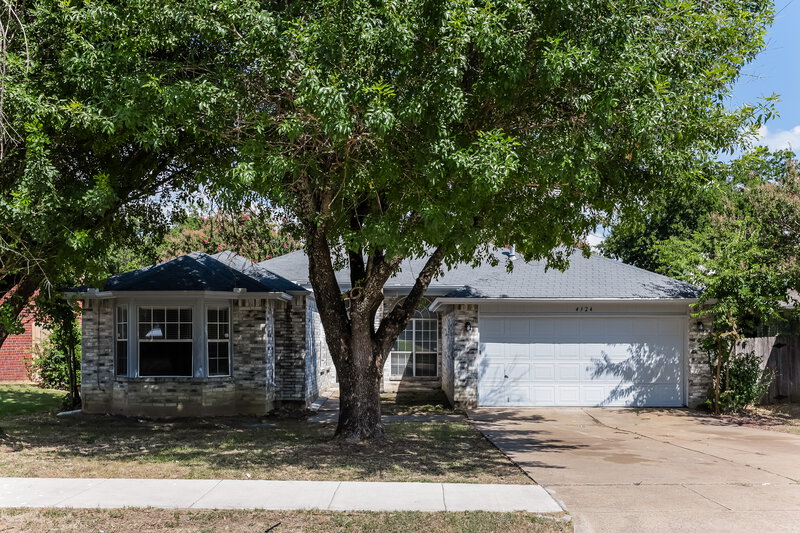 4,690/Mo, 4324 Endicott Dr Grand Prairie, TX 75052 External View