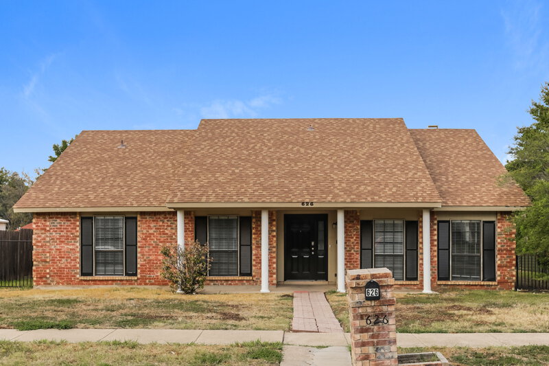 2,185/Mo, 626 Redwood Dr Grand Prairie, TX 75052 External View