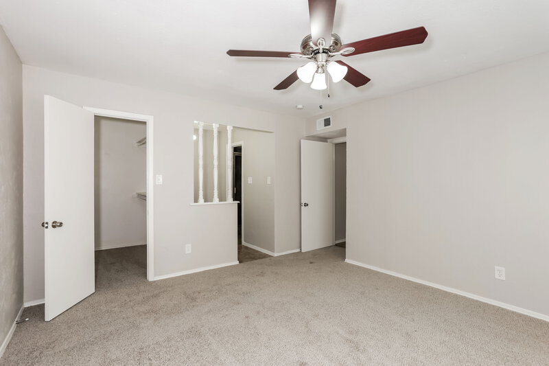 2,185/Mo, 626 Redwood Dr Grand Prairie, TX 75052 Main Bedroom View 2