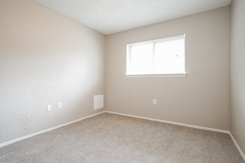 0/Mo, 618 Thornwood Trail Grand Prairie, TX 75052 Bedroom View