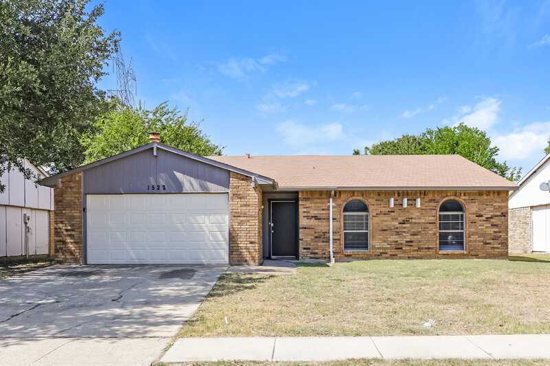 2,135/Mo, 1522 Independence Trail Grand Prairie, TX 75052 External View