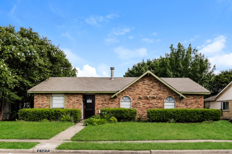 2,100/Mo, 2117 Blue Ridge Trail Grand Prairie, TX 75052 External View