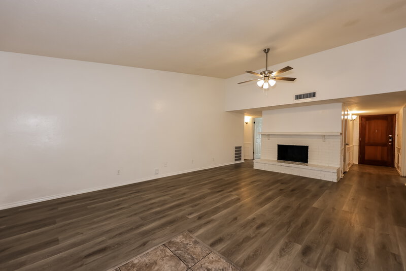 2,100/Mo, 2117 Blue Ridge Trail Grand Prairie, TX 75052 Living Room View 3