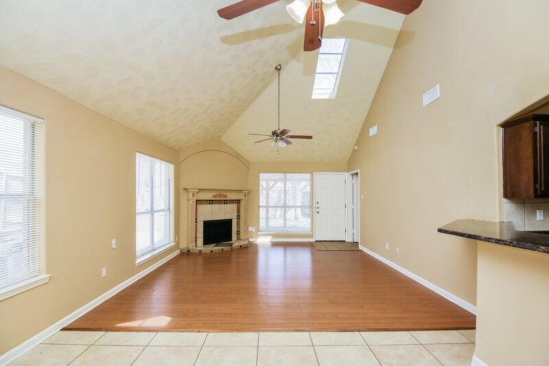 2,415/Mo, 3046 Rustlewind Ln Grand Prairie, TX 75052 Living Room View 3