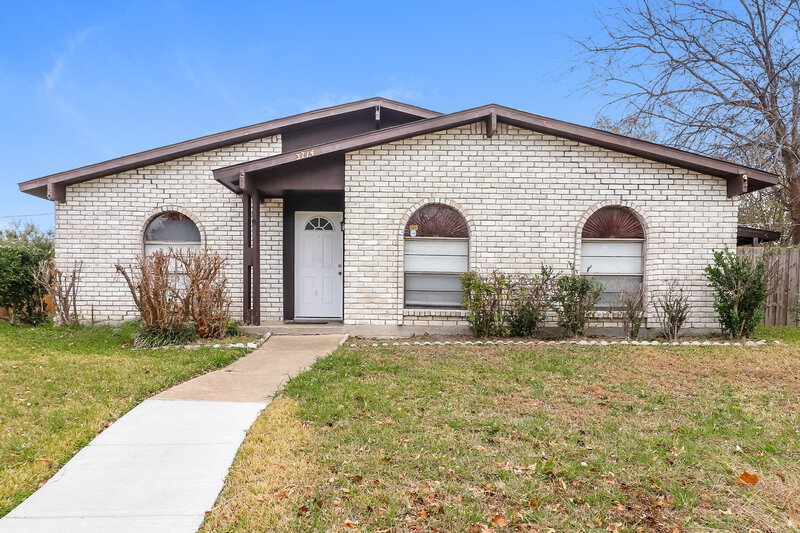 2,355/Mo, 3714 Pinoak Dr Grand Prairie, TX 75052 External View