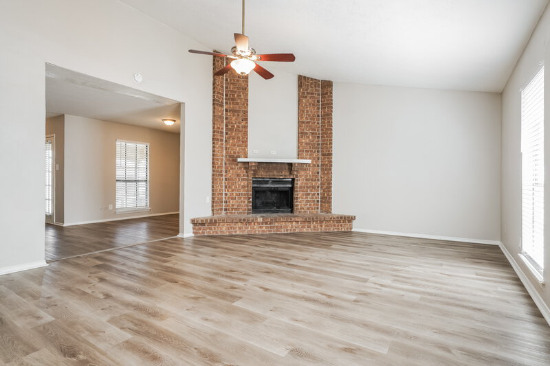 2,075/Mo, 1702 Clark Trail Grand Prairie, TX 75052 Living Room View
