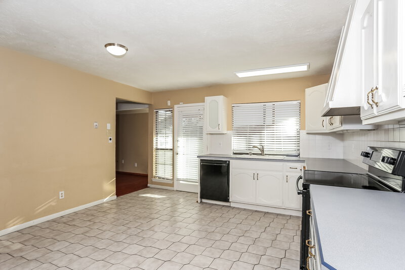 1,950/Mo, 1913 Sandra Ln Grand Prairie, TX 75052 Misc View 5