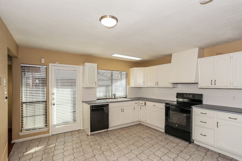 1,950/Mo, 1913 Sandra Ln Grand Prairie, TX 75052 Misc View 6